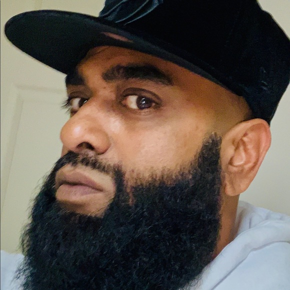 Profile Picture of Arshad Rahmaan (@arsheezy72) on Poshmark