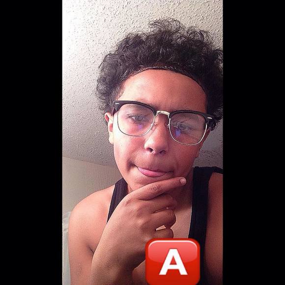 Profile Picture of Aaron m Potter (@ap_aaron) on Poshmark