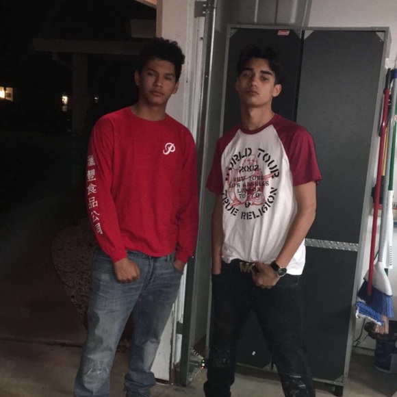 Profile Picture of David Leal (@davidleal88) on Poshmark