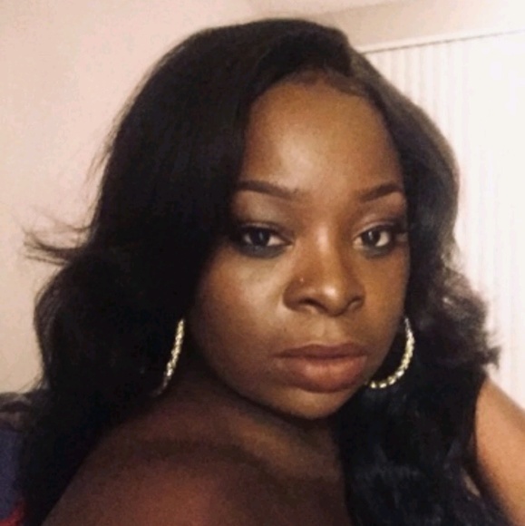 Jasmine Gardenhire - Poshmark Profile Picture of Jasmine Gardenhire (@jalure) on Poshmark