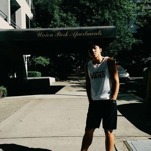 Profile Picture of Simon Liu (@Simonliu0127Liu) on Twitter