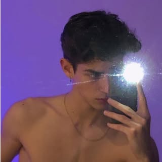 Profile Picture of 🦋 (@kevinayers_) on Instagram