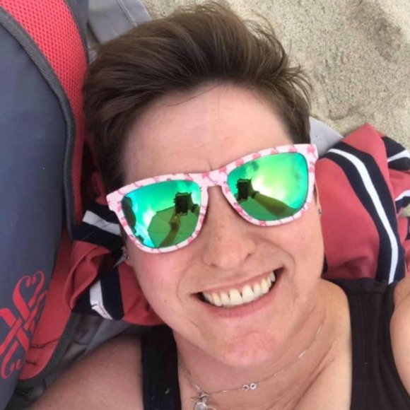 Profile Picture of Diana Chesnokova (@happymommase4e5) on Poshmark