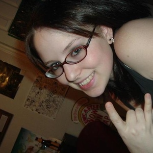 Profile Picture of Marsha Andrews (@prittynpink04) on Myspace