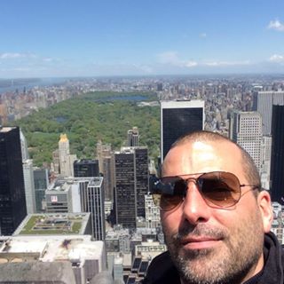 Profile Picture of Jay Geneva (@jay.geneva) on Facebook