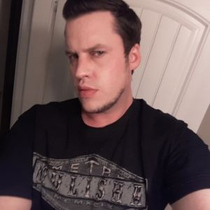 Profile Picture of Mike Bazowski (@MrBaz182) on Twitter