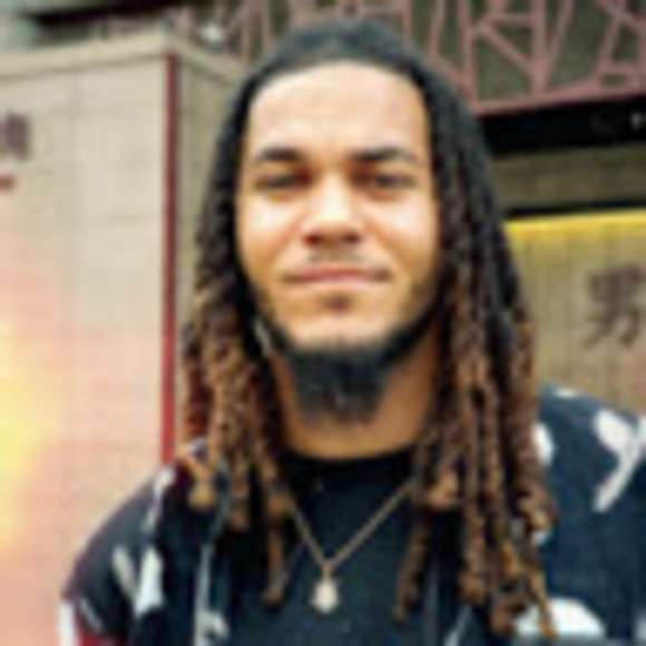 Profile Picture of Derek Tillman (@derekrtillman) on Poshmark