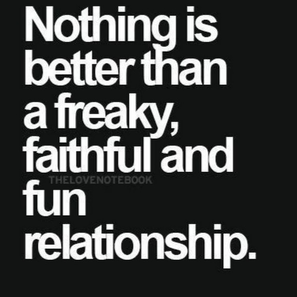 Profile Picture of Cameron Untied (@cameronuntied) on Poshmark