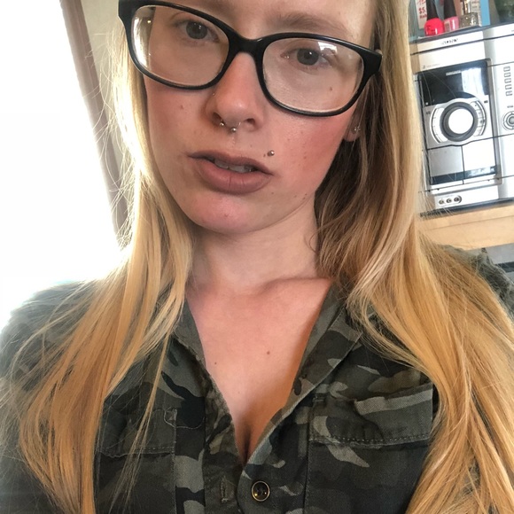 Profile Picture of Kaley Boyd (@kaleyann12) on Poshmark