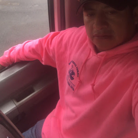 Profile Picture of Moises Palacios (@moisespalaci287) on Poshmark