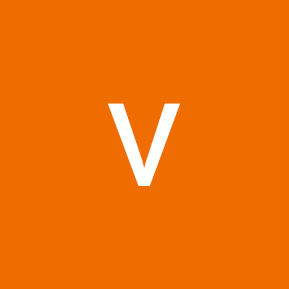 Profile Picture of Valerye Viner (@satindoll729) on Poshmark