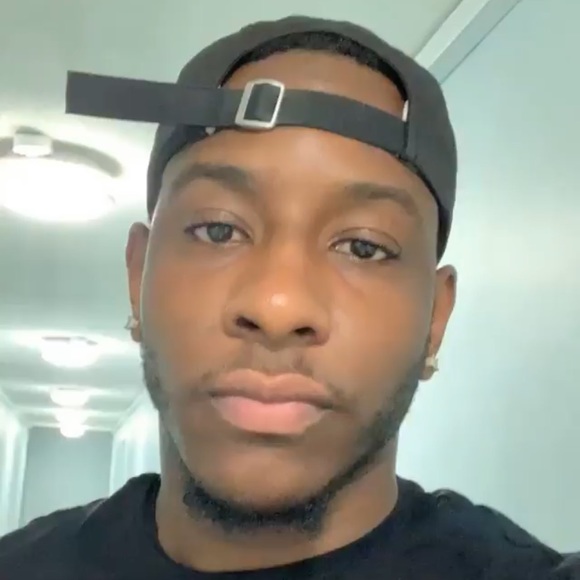Profile Picture of Lameek Rattler (@meek361224) on Poshmark