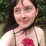 Profile Picture of Caroline Flood (@live.to.grow) on Instagram