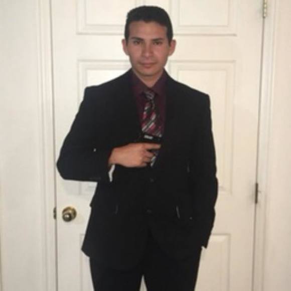 Profile Picture of Jesse Rangel (@rangeljesse330) on Poshmark