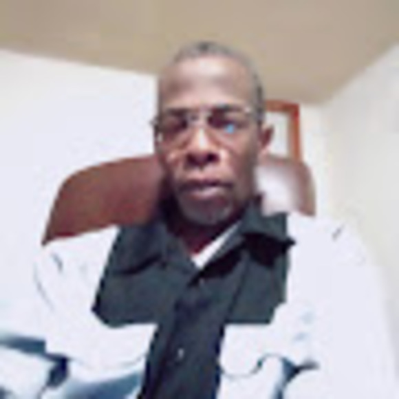 Profile Picture of Darryl k Wiggins (@darrylwiggins) on Poshmark