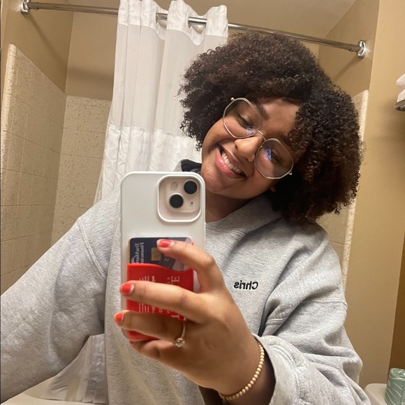 Profile Picture of Tyler Whiting (@radicaltsw) on Poshmark