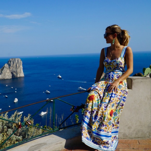 Profile Picture of Loretta Sanchez (@lorettasabella) on Poshmark