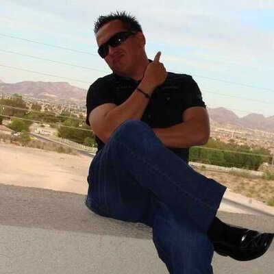 Profile Picture of Cesar Guzman (@Aliencheez) on Twitter