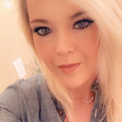 Profile Picture of Stephanie McPhee (@steph7mcphee) on Twitter