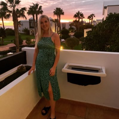 Profile Picture of Louise Hulse (@louisehulse2) on Twitter