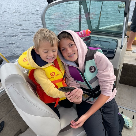 Profile Picture of Lydia Landgraff (@ryan_landgraff) on Poshmark