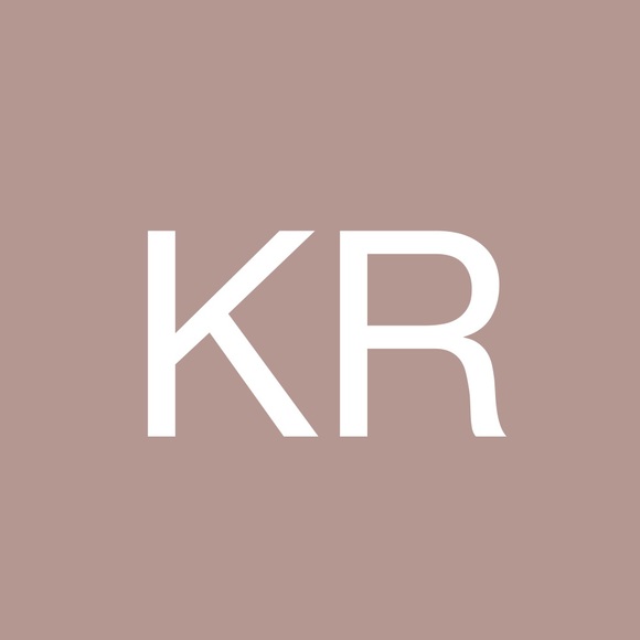 Profile Picture of Kimberly Ruggles (@kimberlyrugg256) on Poshmark