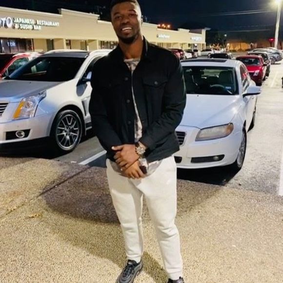 Profile Picture of Ayodele Ilesanmi (@ayodele33) on Poshmark