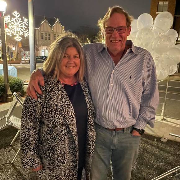 Profile Picture of Donna Cornwell (@donnacornwell) on Poshmark