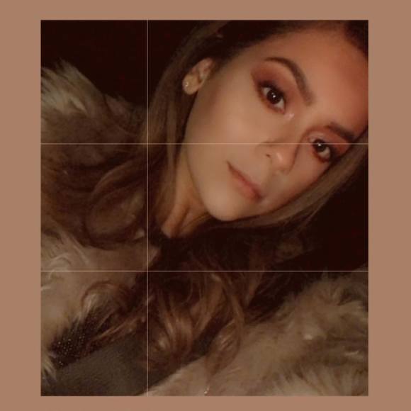 Profile Picture of Bianca Jordan (@bianca_jordan) on Poshmark