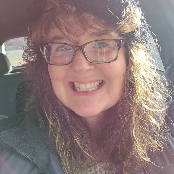 Profile Picture of Shannon Bobannon (@jungle_jayne) on Poshmark