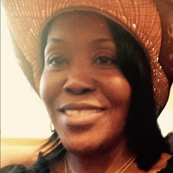 Profile Picture of Christine Mccormick (@hotcholate) on Poshmark