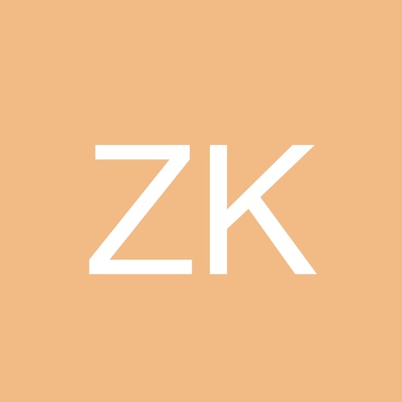 Profile Picture of Zenab Khan (@zenabkhan) on Poshmark