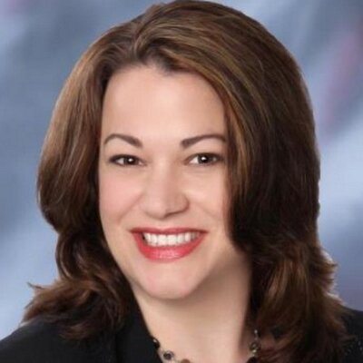 Profile Picture of Jennifer Shultz (@HousesbyJen) on Twitter