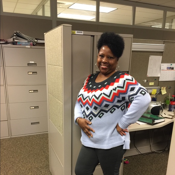 Profile Picture of Barbara James (@dion2018) on Poshmark