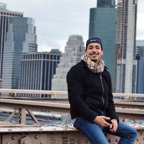 Profile Picture of Fernando Cordova (@ffcordov) on Poshmark