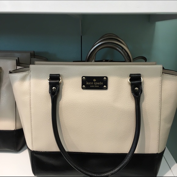 Profile Picture of Coleen Craig (@coleencraig) on Poshmark