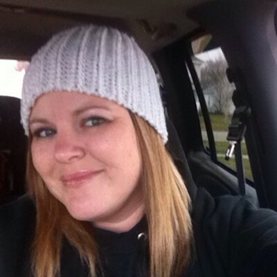 Profile Picture of Elizabeth Bickel (@ebickel1) on Twitter