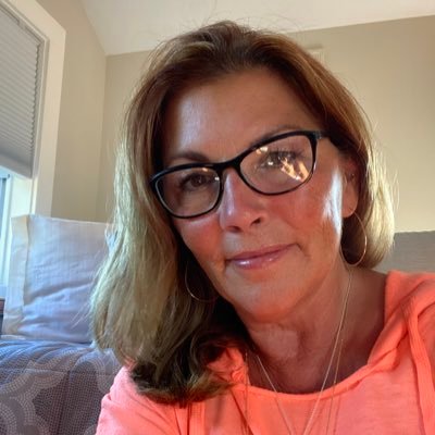 Profile Picture of Linda Kirkwood (@kirkwood_5) on Twitter