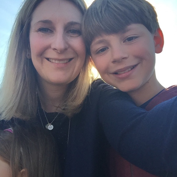 Profile Picture of Mara Glauberg (@maraglauberg) on Poshmark