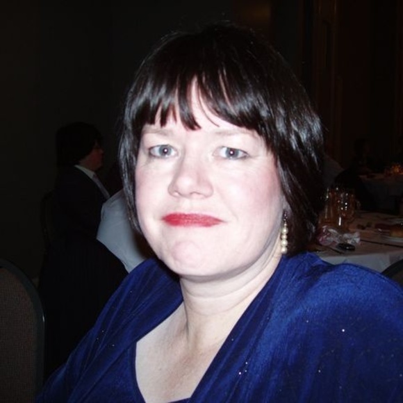 Profile Picture of Annette Pearce (@annettepearce) on Poshmark