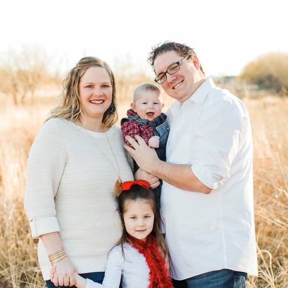 Profile Picture of Carley Howard (@carleyhoward) on Poshmark