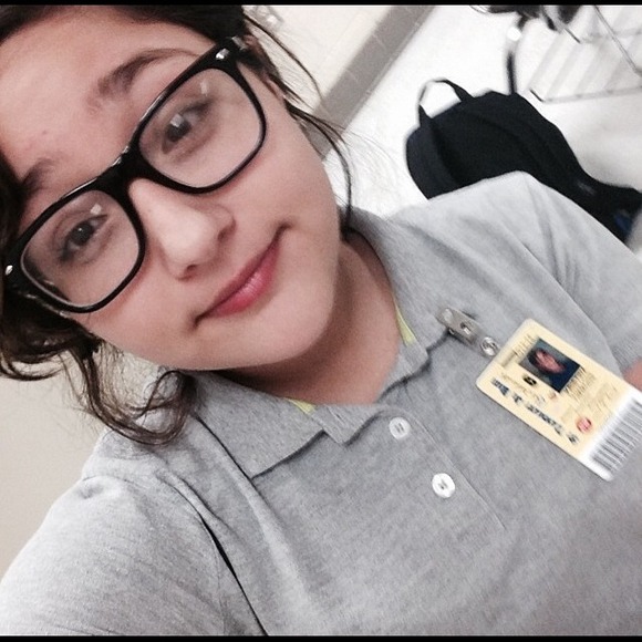 Profile Picture of Kristina Timmone (@__k__) on Poshmark