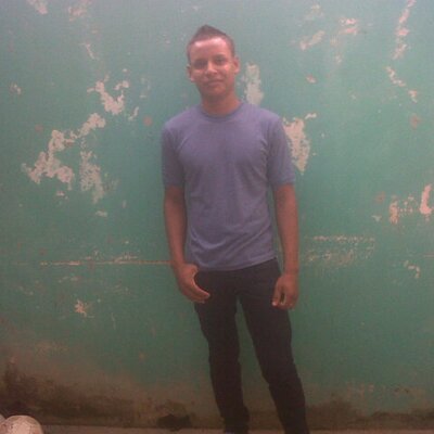 Profile Picture of Luis Eduardo Posas (@Chikolaposas) on Twitter