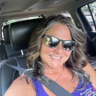 Profile Picture of Michele Shuler Hicks (@mmhicks22) on Instagram