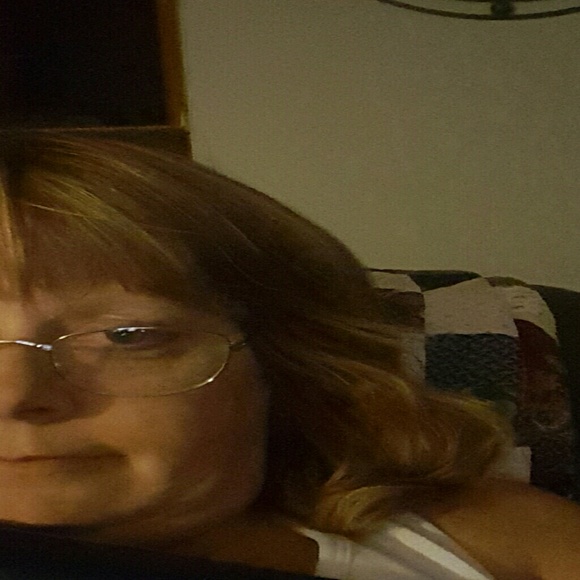 Profile Picture of Donna Grzybowski (@dgrzybowski) on Poshmark