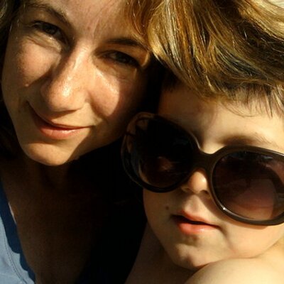 Profile Picture of Amanda Townsend (@THEdesignSH0P) on Twitter