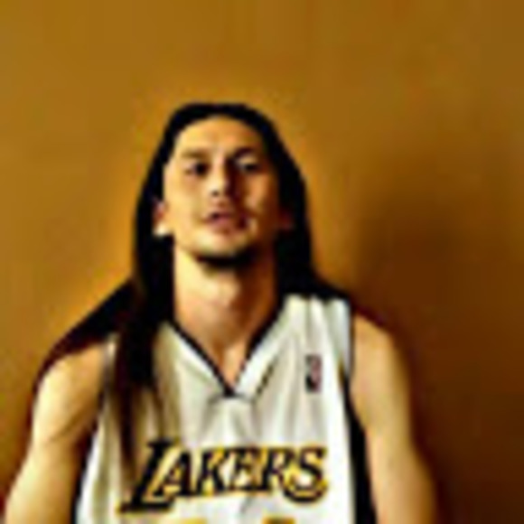 Profile Picture of Jerry Wayne (@jerrywayne007) on Poshmark