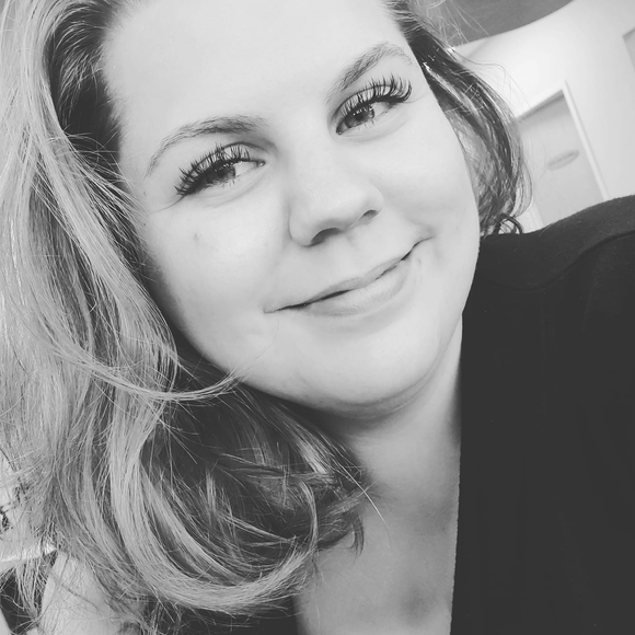 Profile Picture of Brittany Tanski (@btanski19) on Poshmark