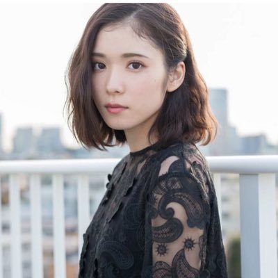 Profile Picture of Esfahan (@VioletcrowK) on Twitter