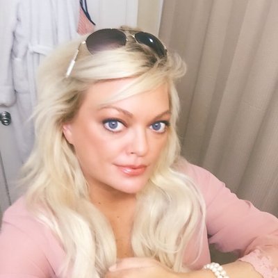 Profile Picture of Daneill Carlton (@DaneillDiane82) on Twitter